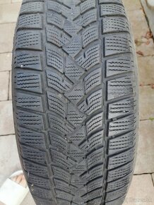 Dunlop WS 215/70 R16 - 2