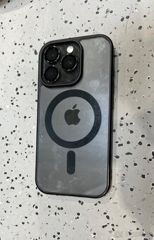 Apple iPhone 16 Pro 256GB Čierny titán - 2