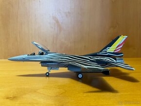 F-16AM Fighting Falcon - model letadla 1:72 - 2