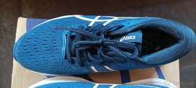 Predám dámske bežecké topánky Asics 39.5 - 2