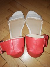 Zachovalé sandálky Calvin Klein veľ.39 - 2