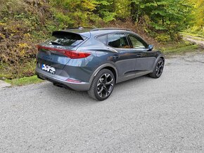 cupra formentor 1,5 tsi 110 kw dsg-8500km - 2