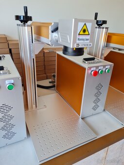 Fiber laser 20W, 30 W a 50W  na popis súčiastok kovu plastu - 2