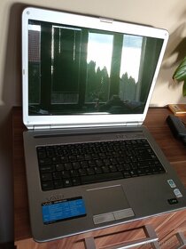 Sony VAIO NR11S - 2