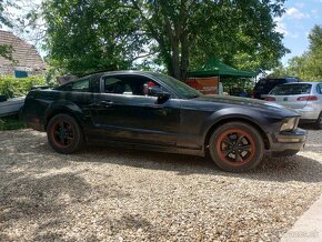 FORD MUSTANG Limite Editons 4.0l - 2