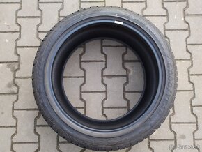 Zimné pneu Goodyear Ultragrip Performance 265/40 R20 XL - 2