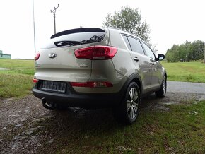 Kia Sportage 2,0CRDi 100kW 4x4 automat, tažné, pěkná výbava - 2