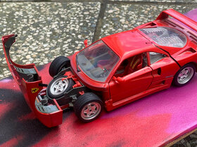 Predám Ferrari F40 1987 Bburago 	1:18 - 2