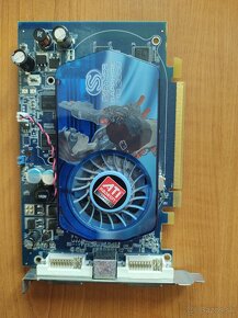 (04)  Grafická karta Sapphire HD3650 ATI Radeon - 2