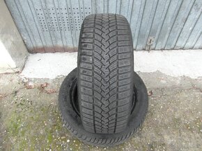 225/55 R17 - 2