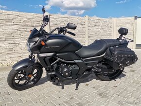 Honda CTX 700 - 2