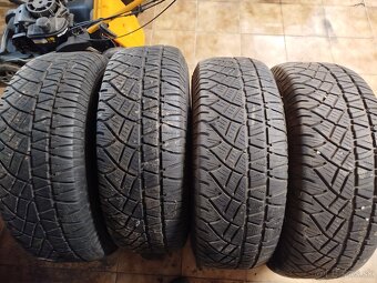 Pneumatiky Michelin 275/70/R16 - 2