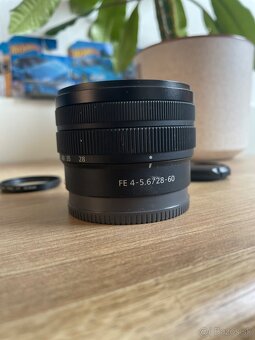 Sony FE 28-60 mm f/4-5.6 - 2