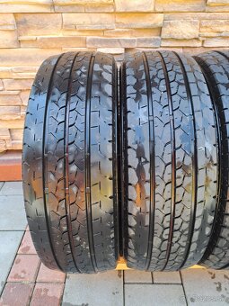 Letné pneu Bridgestone Duvaris 215/70 R15 C DOT 2121 - 2