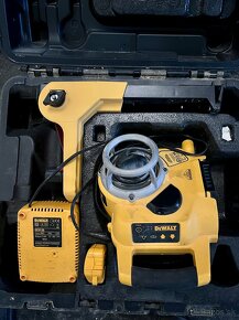 Rotačný Laser Dewalt DW079 - 2