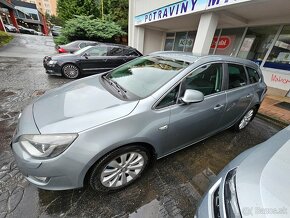 Opel Astra ST 1.7 CDTI ECOTEC 125k Cosmo - 2