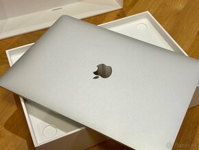 MacBook Air 2020 (ako nový) - 2