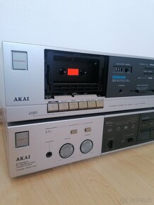 Akai - 2