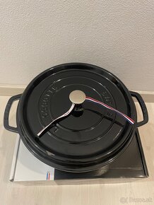 STAUB COCOTTE čierna lesklá , 28 cm, liatina/ nový - 2