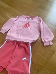 Adidas teplakova suprava 18-24 mesiacov - 2