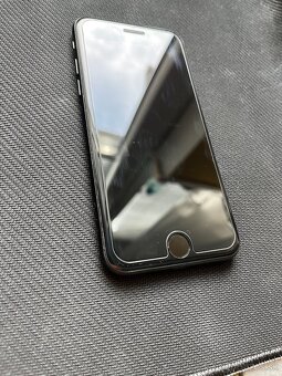 Predám Iphone 7, 128Gb, 80% batérie - 2