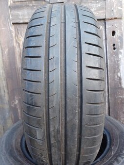 Predám 4 jazdené letné pneumatiky Dunlop Blue 195/65 R15 - 2