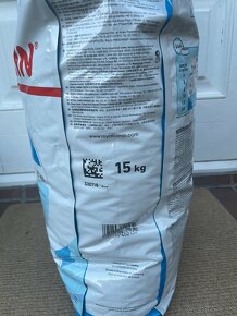 Granule Royal Canin Puppy Medium 2-12 months 15kg - 2