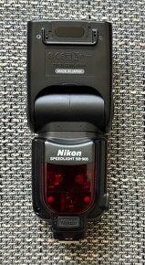 Nikon Speedlight SB-900 - 2