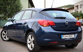 OPEL ASTRA J 1.4 BENZÍN - 2