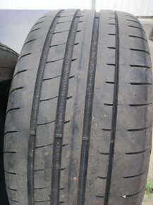 Letné pneumatiky 225/45 R17 - 2