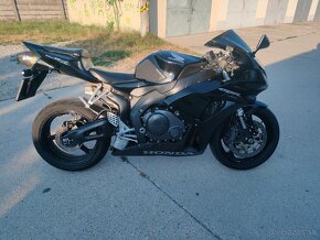 Honda CBR 1000RR - 2