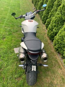 Triumph street triple 675 - 2