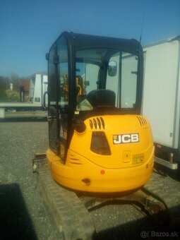 JCB pásové rýpadlo - 2