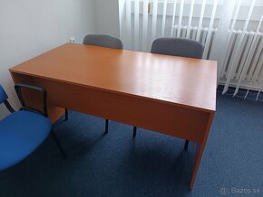 Kancelárksy stôl výborný stav (2ks) - 2