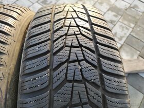 Zimné pneu 215/65 R17 Hankook 2kusy - 2