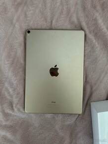 Apple iPad Pro 10.5" (2017) Wi-Fi 256GB - 2