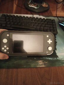 PREDÁM NINTENDO SWITCH LITE| GREY - 2