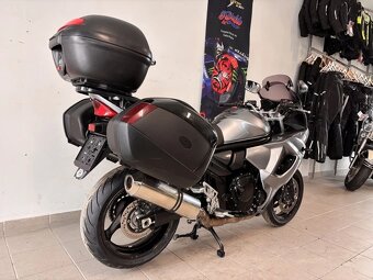 Suzuki GSX 1250 FA - 2