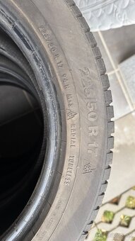 Predam zimné gumy CONTINENTAL 225/50 r17 - 2