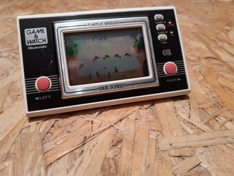 Retro hra game watch - 2