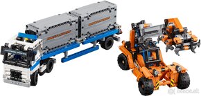 Predám originál LEGO 42062 Container Yard - 2