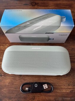 Bose SoundLink Flex II ( 2nd Gen ) - 2