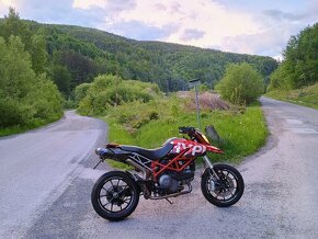 Ducati hypermotard 796 - 2