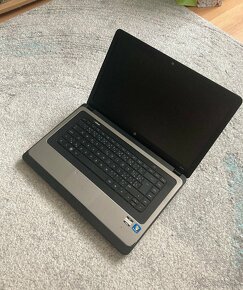 HP 635 - starý notebook - 2