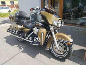 Harley Davidson Electra Glide Ultra Classic - 2