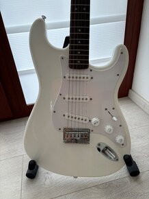 Elektronická gitara Fender - 2