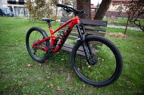 Bicykel Trek Slash 7 Lava M/L - 2