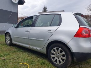 Volkswagen golf 5 1.4 16v - 2