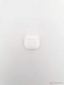 PREDÁM ORIGINÁL NOVÉ APPLE AIRPODS 4 - 2