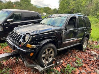 Diely jeep Cherokee kj Liberty 2.8crd - 2